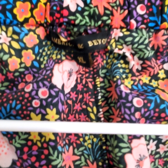 Beyond Dress - Picture 3 of 4